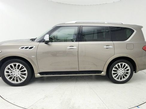Used 2016 INFINITI QX80 2WD w/ Deluxe Technology Package image 4