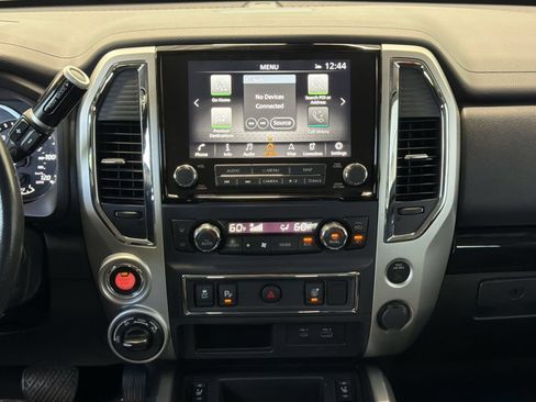 Used 2021 Nissan Titan SV w/ SV Convenience Package AWD/4WD image 19