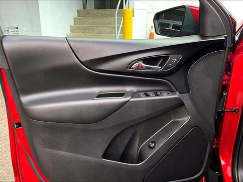 Used 2024 Chevrolet Equinox LT AWD/4WD image 9