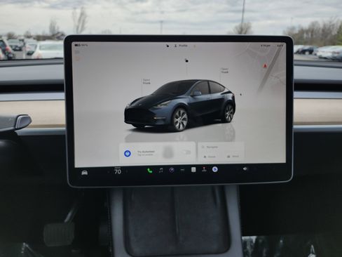 Used 2024 Tesla Model Y Long Range image 31