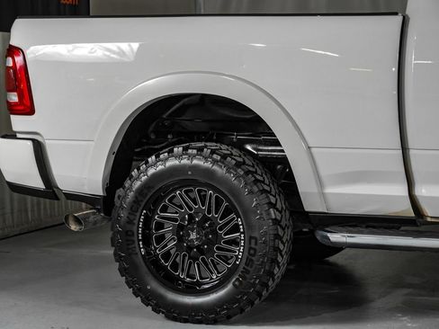 Used 2022 RAM 2500 Laramie AWD/4WD image 7