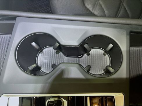 New 2025 Volkswagen Atlas Cross Sport SE image 15