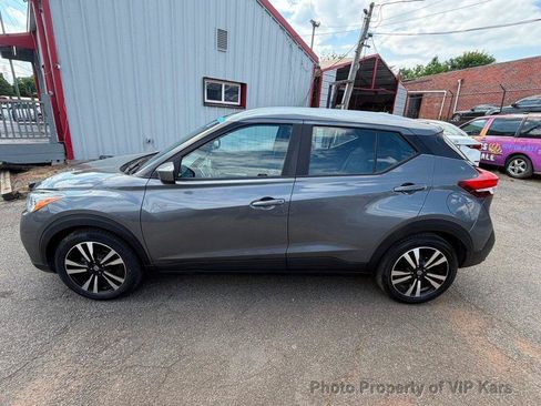 Used 2020 Nissan Kicks SV FWD image 8