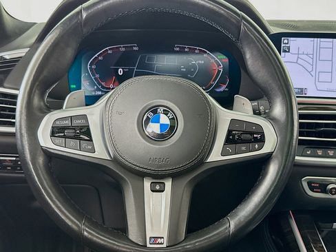 Used 2021 BMW X7 xDrive40i w/ M Sport Package AWD/4WD image 19