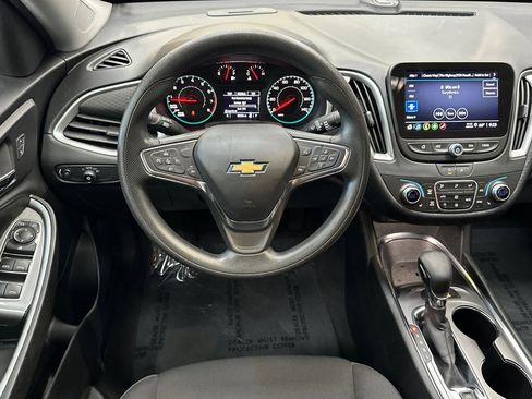 Used 2024 Chevrolet Malibu LT FWD image 19