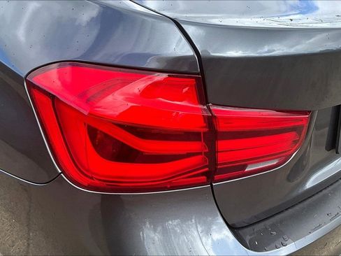 Used 2018 BMW 330i Sedan RWD image 27