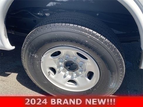 Used 2024 Chevrolet Express 2500 w/ Driver Convenience Package image 29