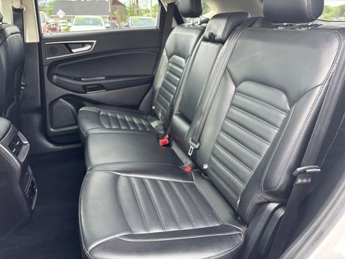 Used 2017 Ford Edge SEL w/ Equipment Group 201A AWD/4WD image 15