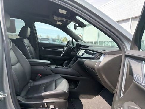 Used 2023 Cadillac XT6 Premium Luxury w/ Technology Package image 30