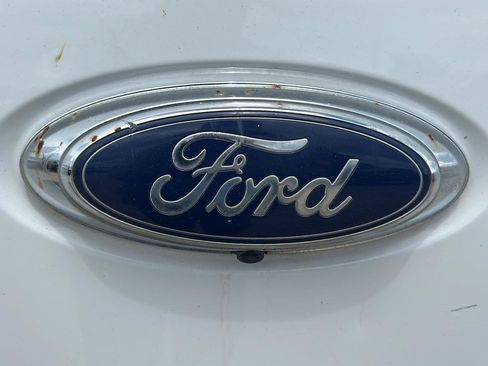 Used 2015 Ford F250 XL w/ Power Equipment Group AWD/4WD image 28