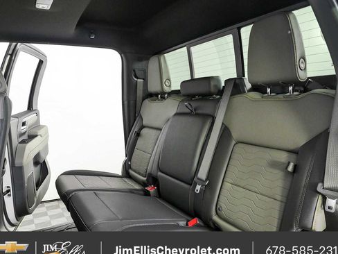 New 2026 Chevrolet Silverado 2500 ZR2 AWD/4WD image 19