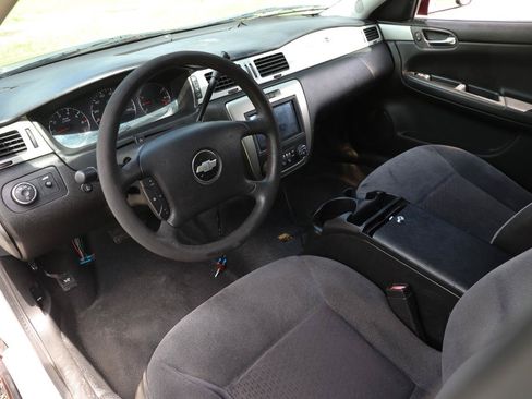 Used 2009 Chevrolet Impala Police FWD image 4