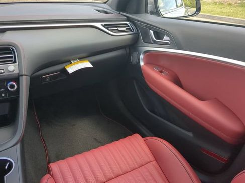 Used 2025 Genesis G70 2.5T w/ Sport Prestige Package RWD image 15