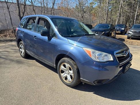 Used 2014 Subaru Forester 2.5i AWD/4WD image 4
