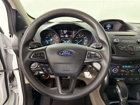 Used 2018 Ford Escape SE FWD image 14