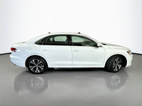 Used 2020 Volkswagen Passat 2.0T SEL FWD image 8