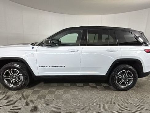 Used 2022 Jeep Grand Cherokee Trailhawk AWD/4WD image 5