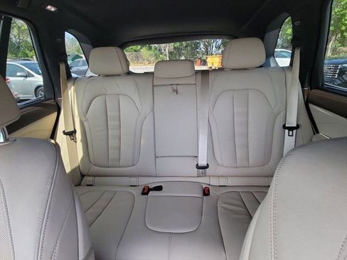 Used 2019 BMW X5 xDrive40i w/ Executive Package image 5