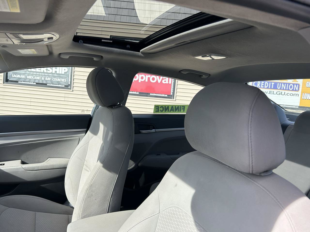 Used 2019 Hyundai Elantra Value Edition FWD image 18