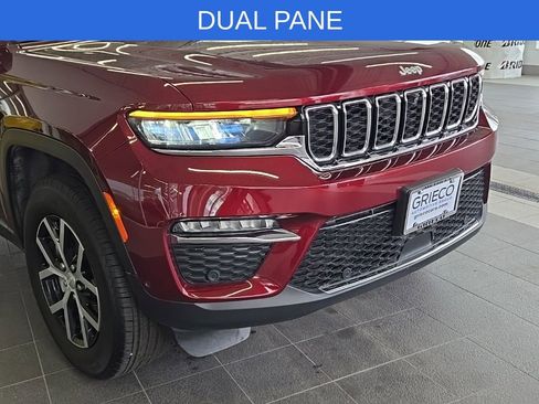 Used 2025 Jeep Grand Cherokee Limited w/ Luxury Tech Group II AWD/4WD image 3
