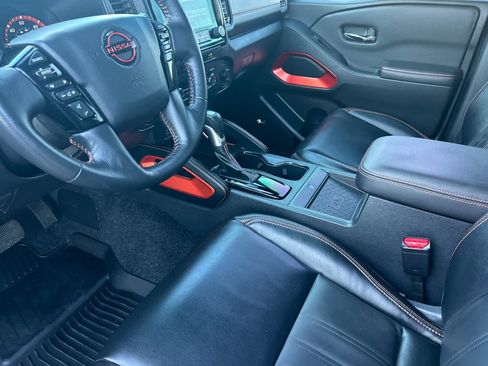 Used 2023 Nissan Frontier PRO-4X w/ Pro-4X Premium Package image 11