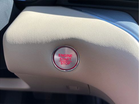 Used 2022 Acura TLX w/ Technology Package image 31