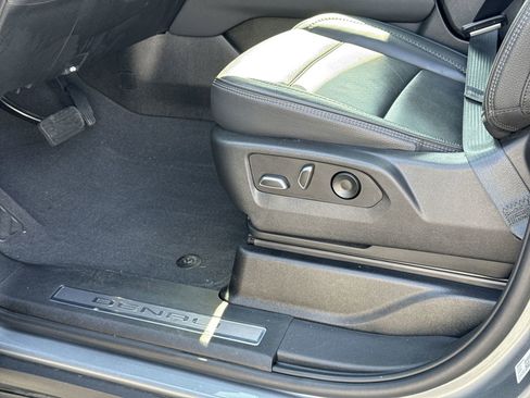 Used 2023 GMC Yukon Denali image 17