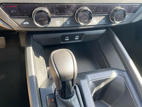 Certified 2024 Honda Accord EX image 22