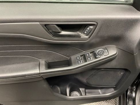 Used 2023 Ford Escape Active w/ Tech Pack #1 AWD/4WD image 15
