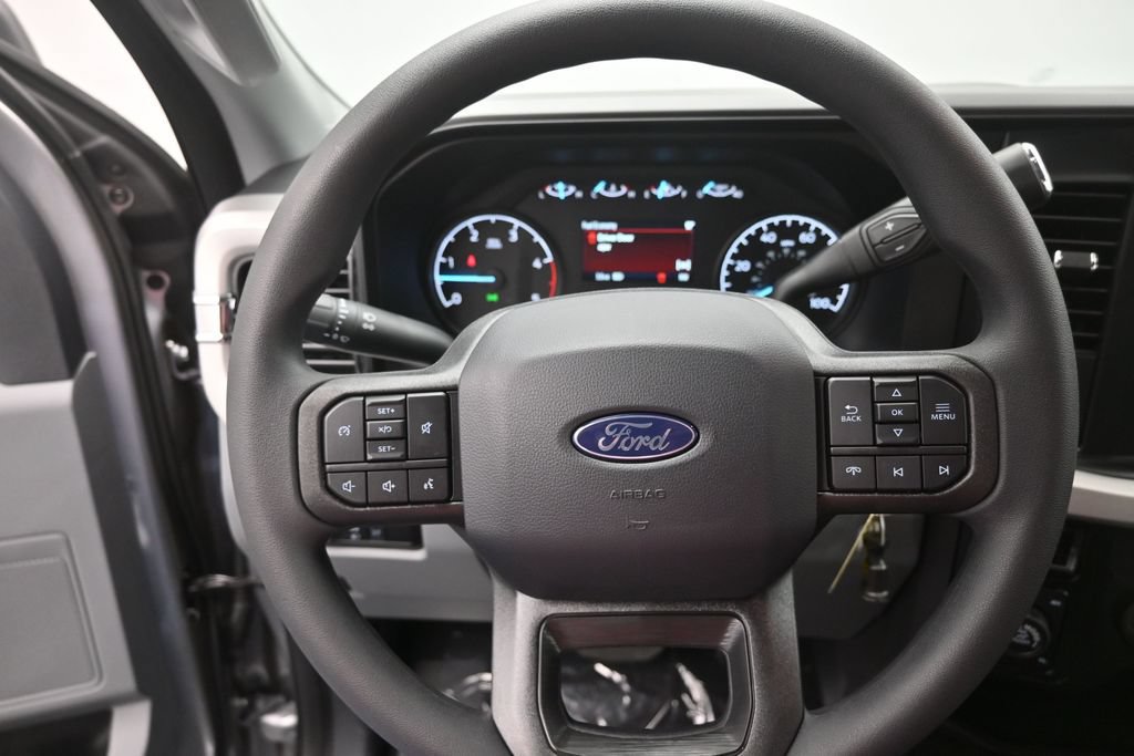New 2027 Ford F250 XL w/ Tremor Off-Road Package AWD/4WD image 3
