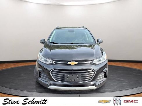 Certified 2019 Chevrolet Trax LT w/ LT Convenience Package FWD image 26