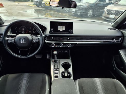 Used 2025 Honda Civic Sport image 3