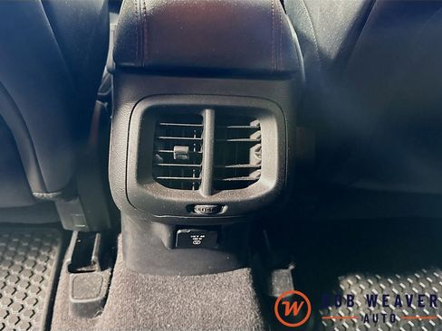 Used 2018 Jeep Cherokee Trailhawk AWD/4WD image 27