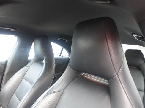 Used 2014 Mercedes-Benz CLA 250 image 13