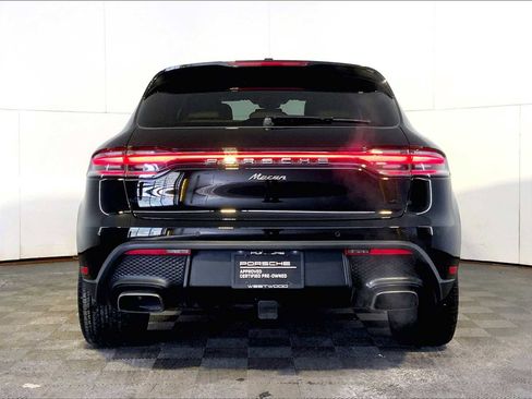 Certified 2023 Porsche Macan image 6