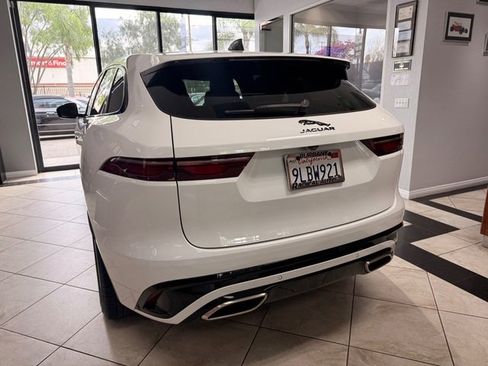 Used 2024 Jaguar F-PACE R-Dynamic S image 5