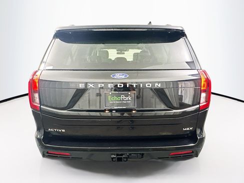 Used 2025 Ford Expedition Max Active AWD/4WD image 7