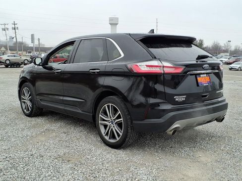 Used 2019 Ford Edge Titanium w/ Cold Weather Package image 6