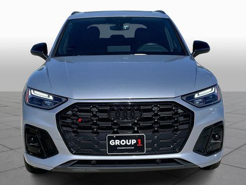 Used 2022 Audi SQ5 Premium Plus w/ Premium Plus Package AWD/4WD image 4