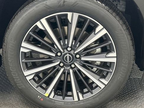 New 2026 Nissan Pathfinder Platinum w/ Cargo Package AWD/4WD image 17