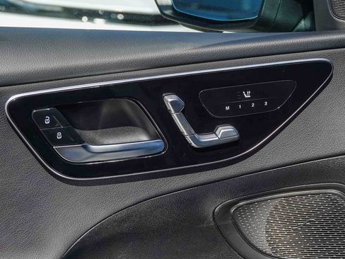 Certified 2025 Mercedes-Benz C 300 4MATIC Sedan image 5