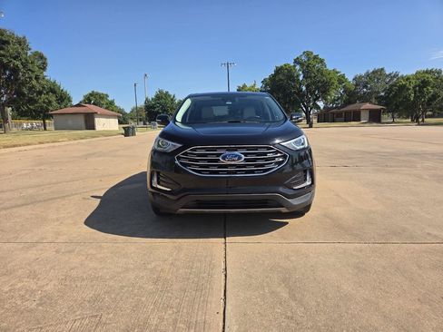 Used 2021 Ford Edge Titanium FWD image 5