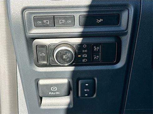 Used 2024 Ford F150 XLT w/ Equipment Group 303A High image 10