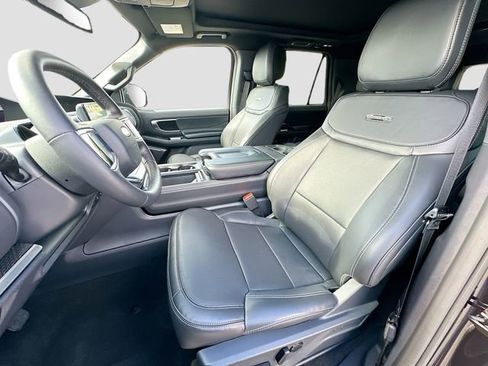 Used 2026 Ford Expedition Max Platinum w/ Stealth Appearance Package AWD/4WD image 21
