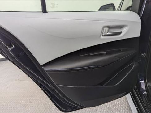 Used 2022 Toyota Corolla SE image 16