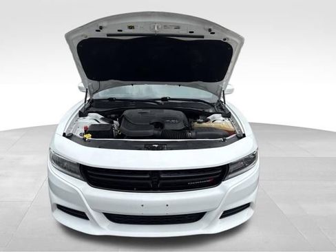 Used 2017 Dodge Charger SXT w/ Navigation & Travel Group RWD image 31