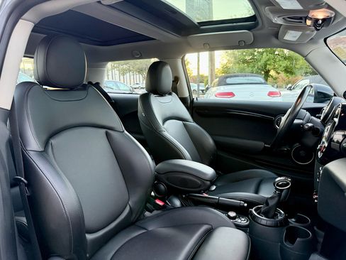 Used 2015 MINI Cooper S image 21