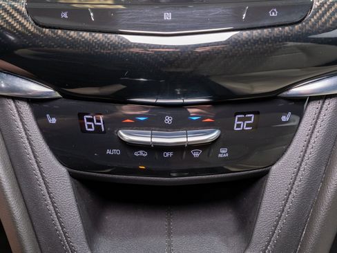 Used 2021 Cadillac XT6 Sport AWD/4WD image 23