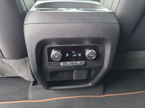 Used 2026 GMC Acadia AT4 w/ Super Cruise Package AWD/4WD image 23