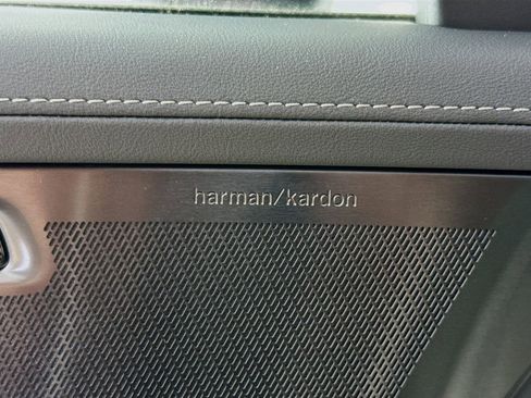 New 2026 Volvo XC90 T8 Ultra w/ Protection Package Premier image 18